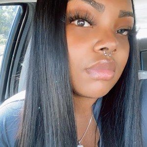 Meet your Posher, Breanna